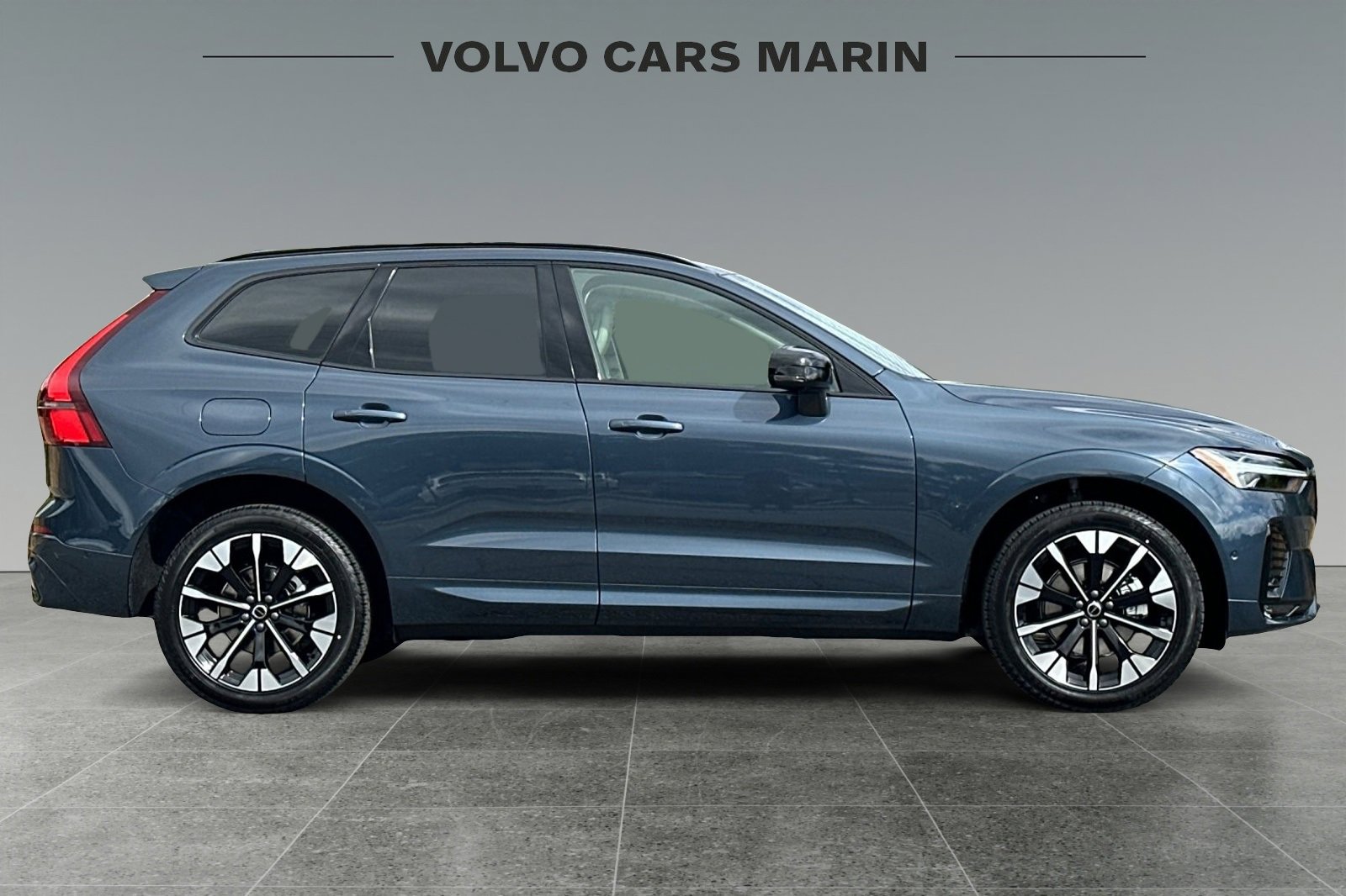New 2026 Volvo XC60 B5 Ultra w/ Climate Package image 8