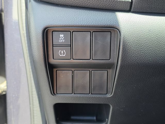 Used 2017 Honda CR-V LX image 33