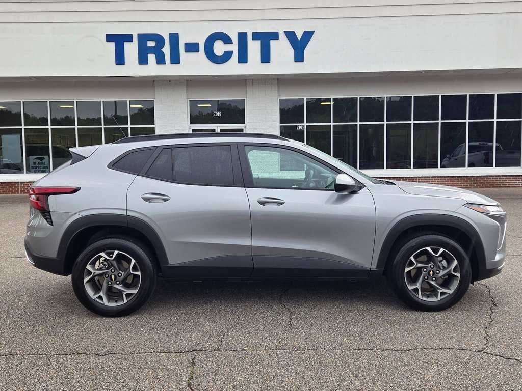 Used 2024 Chevrolet Trax LT image 15