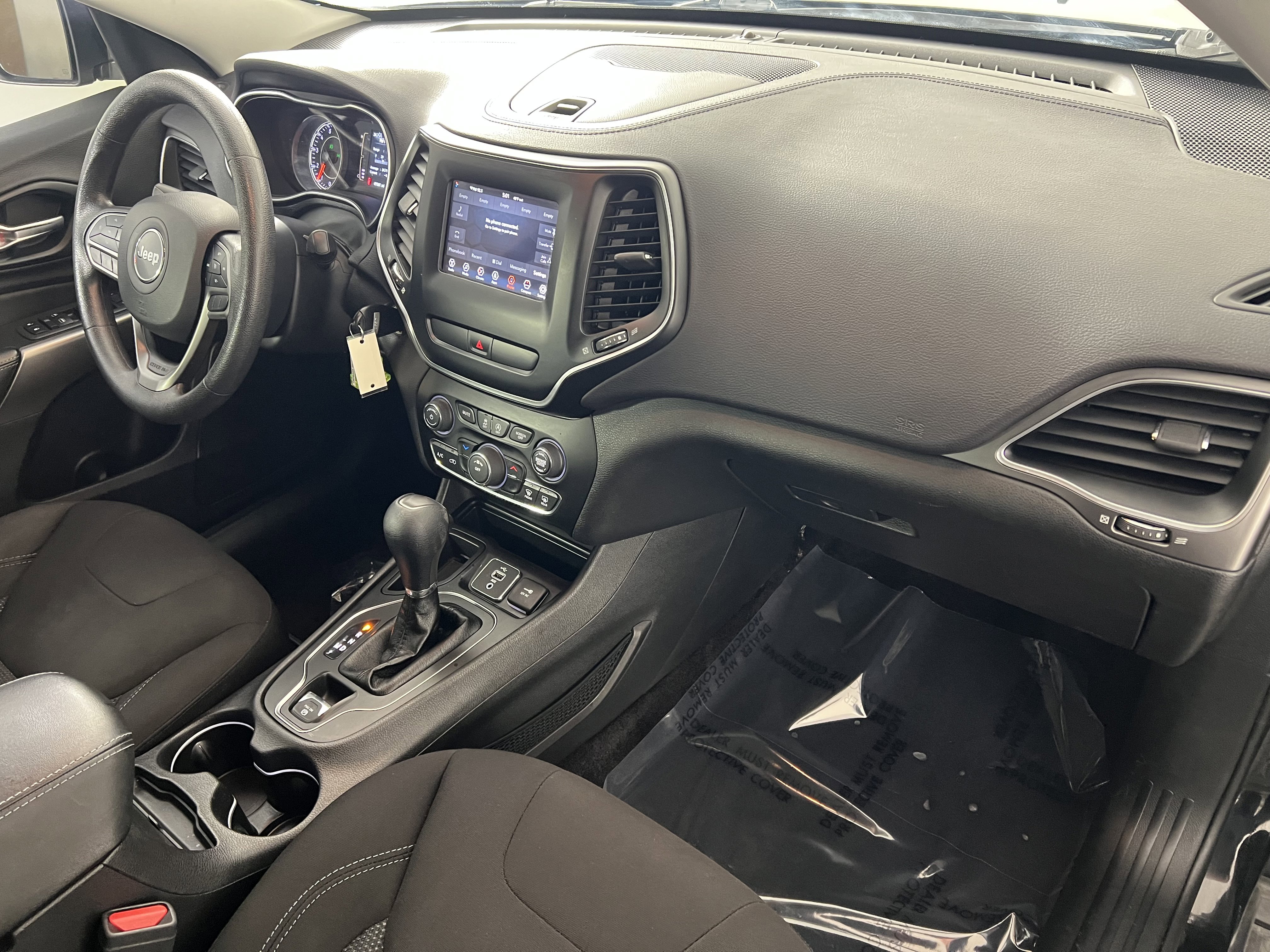 Used 2019 Jeep Cherokee Latitude w/ Popular Appearance Group image 25