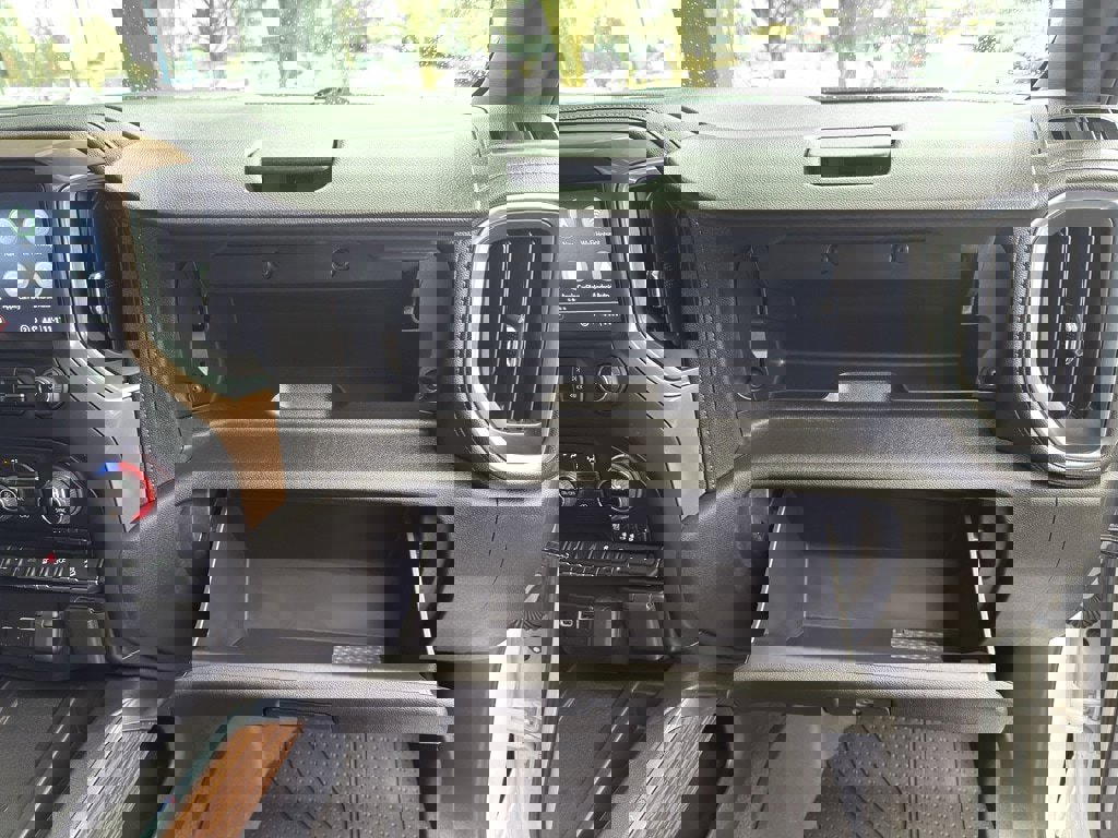 Used 2021 Chevrolet Silverado 1500 High Country w/ Technology Package image 37