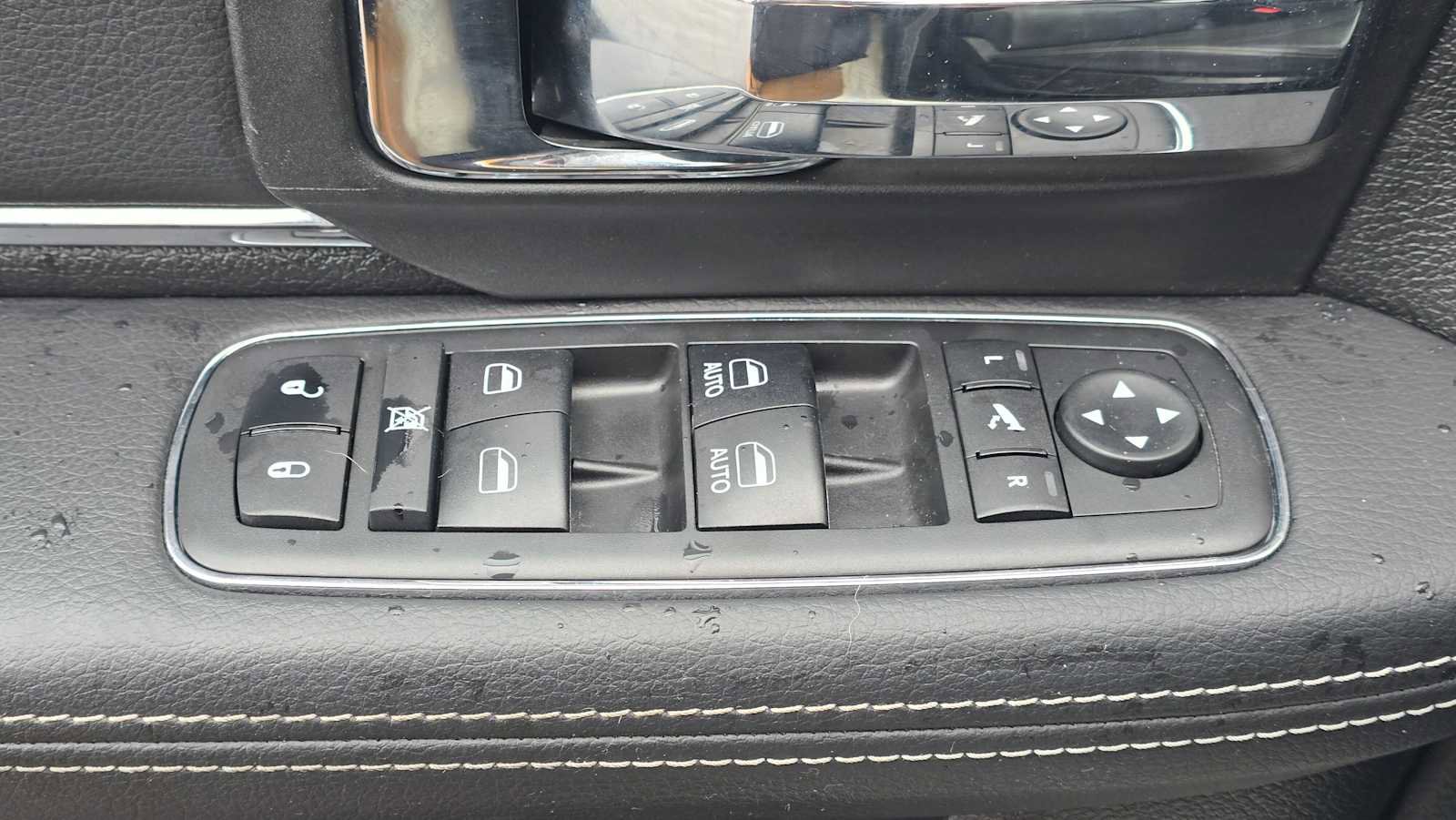 Used 2018 RAM 3500 Laramie w/ Convenience Group image 25