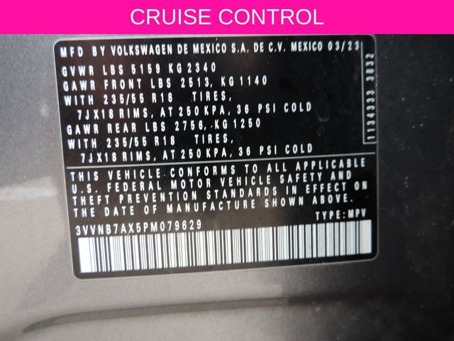 Used 2023 Volkswagen Tiguan SE w/ Panoramic Sunroof Package FWD image 16