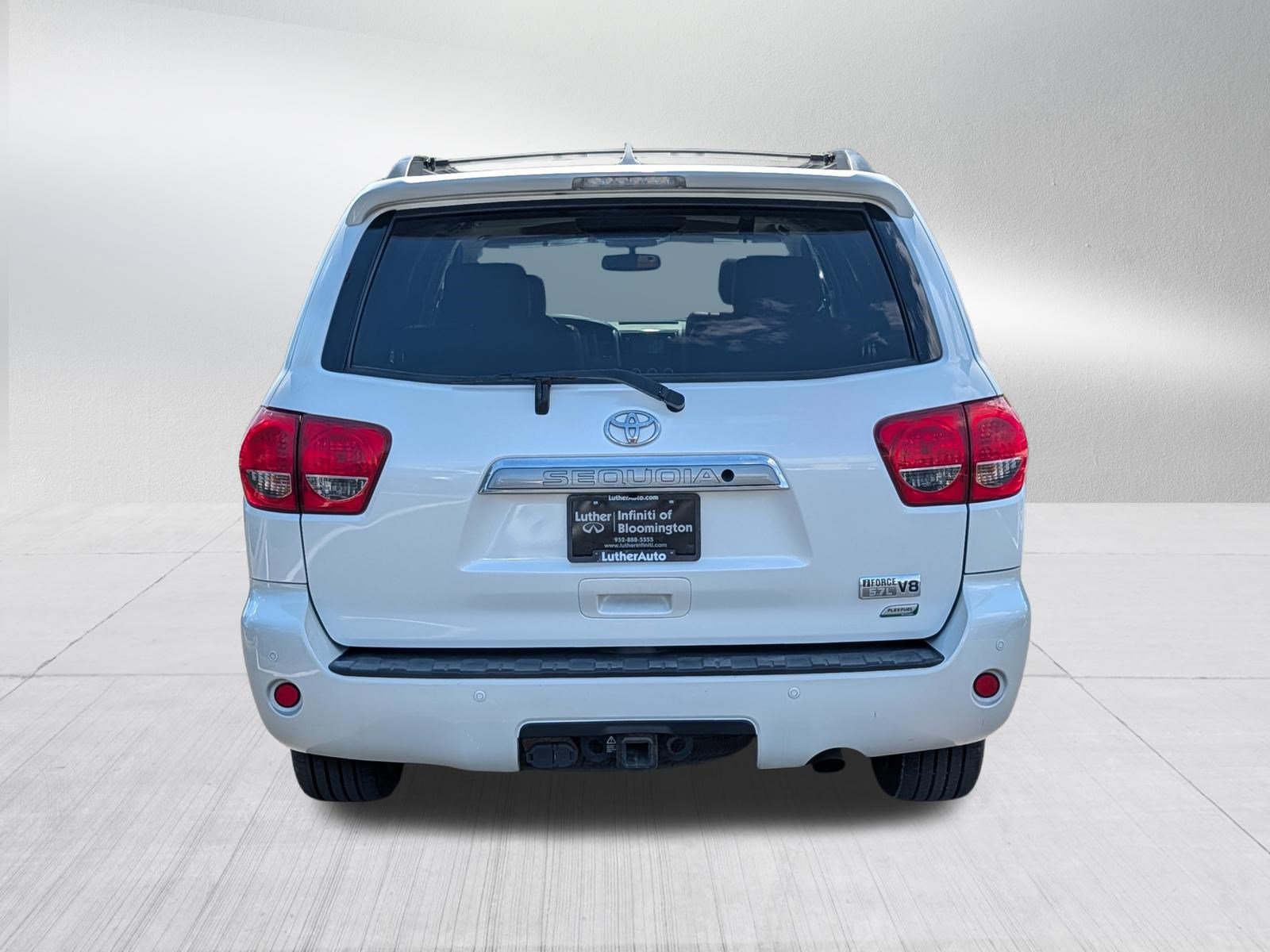 Used 2016 Toyota Sequoia Platinum AWD/4WD image 6