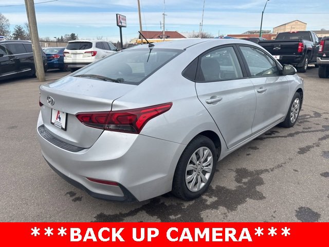 Used 2021 Hyundai Accent SE image 3