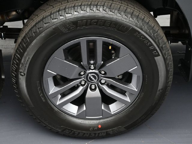 New 2026 Nissan Frontier SV w/ Tow Package RWD image 5