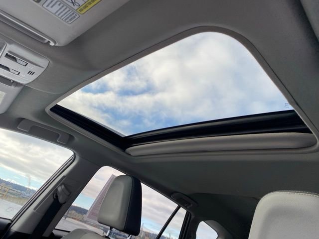 Used 2015 Toyota RAV4 Limited image 14