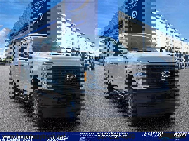 New 2025 Ford F250 Lariat w/ FX4 Off-Road Package