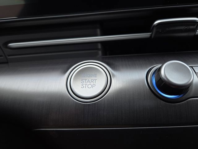 New 2025 Hyundai Kona SEL AWD/4WD image 10