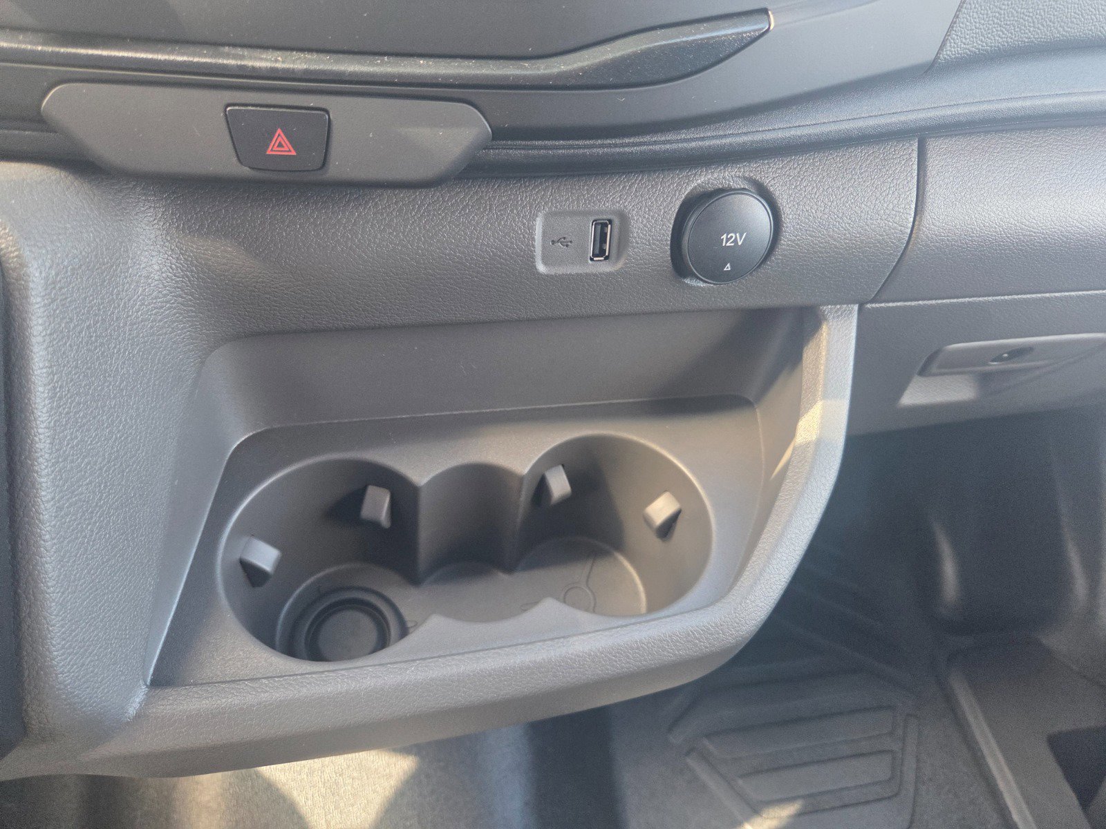 New 2026 Ford Transit 250 148 Medium Roof image 17