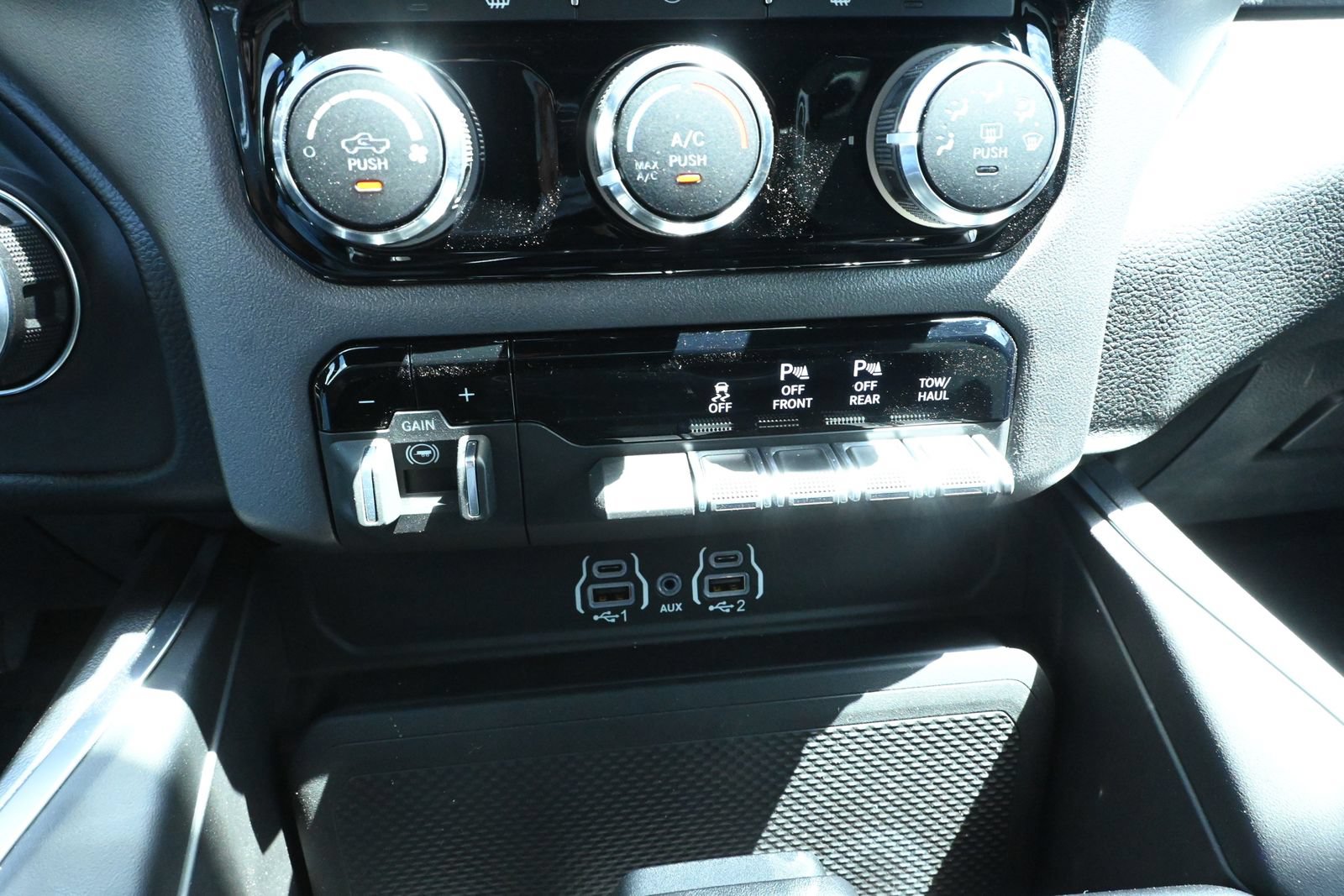 New 2026 RAM 1500 Lone Star w/ Night Edition AWD/4WD image 25
