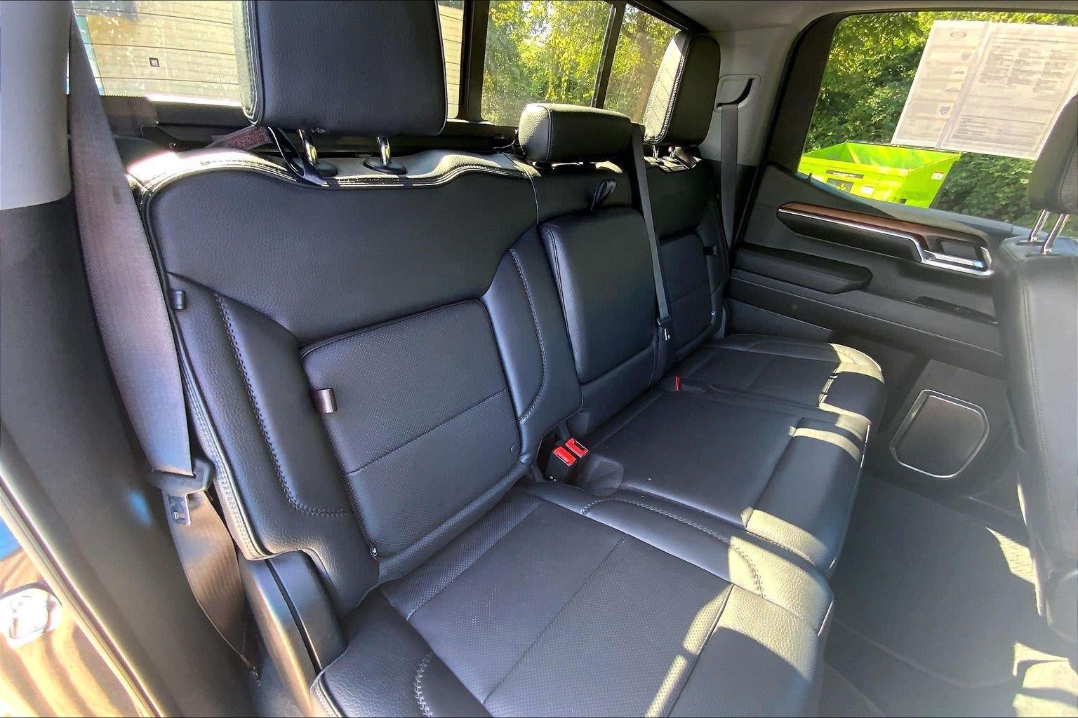 Used 2024 GMC Sierra 1500 Denali w/ Denali Reserve Package AWD/4WD image 24