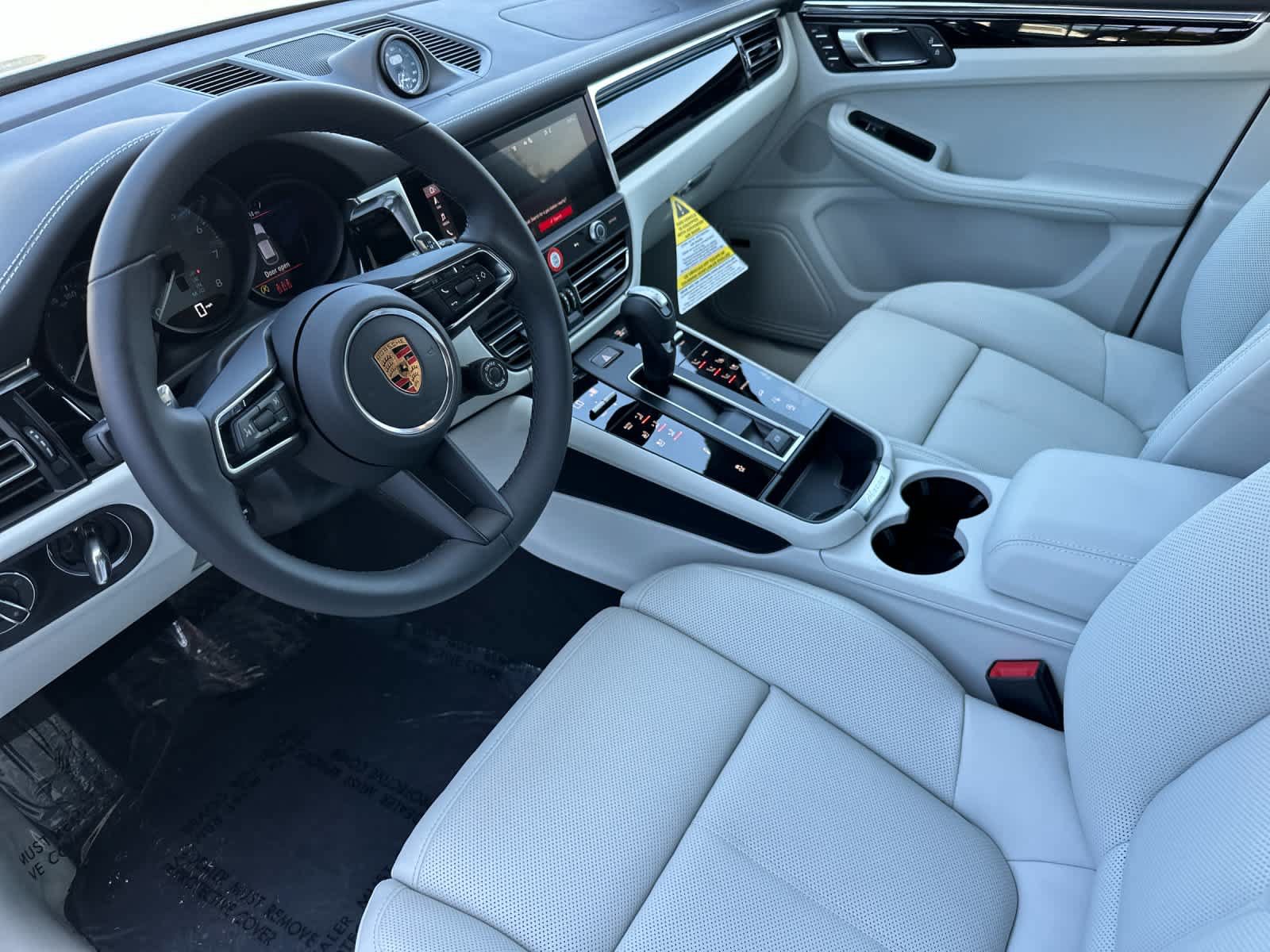 New 2026 Porsche Macan S AWD/4WD image 4