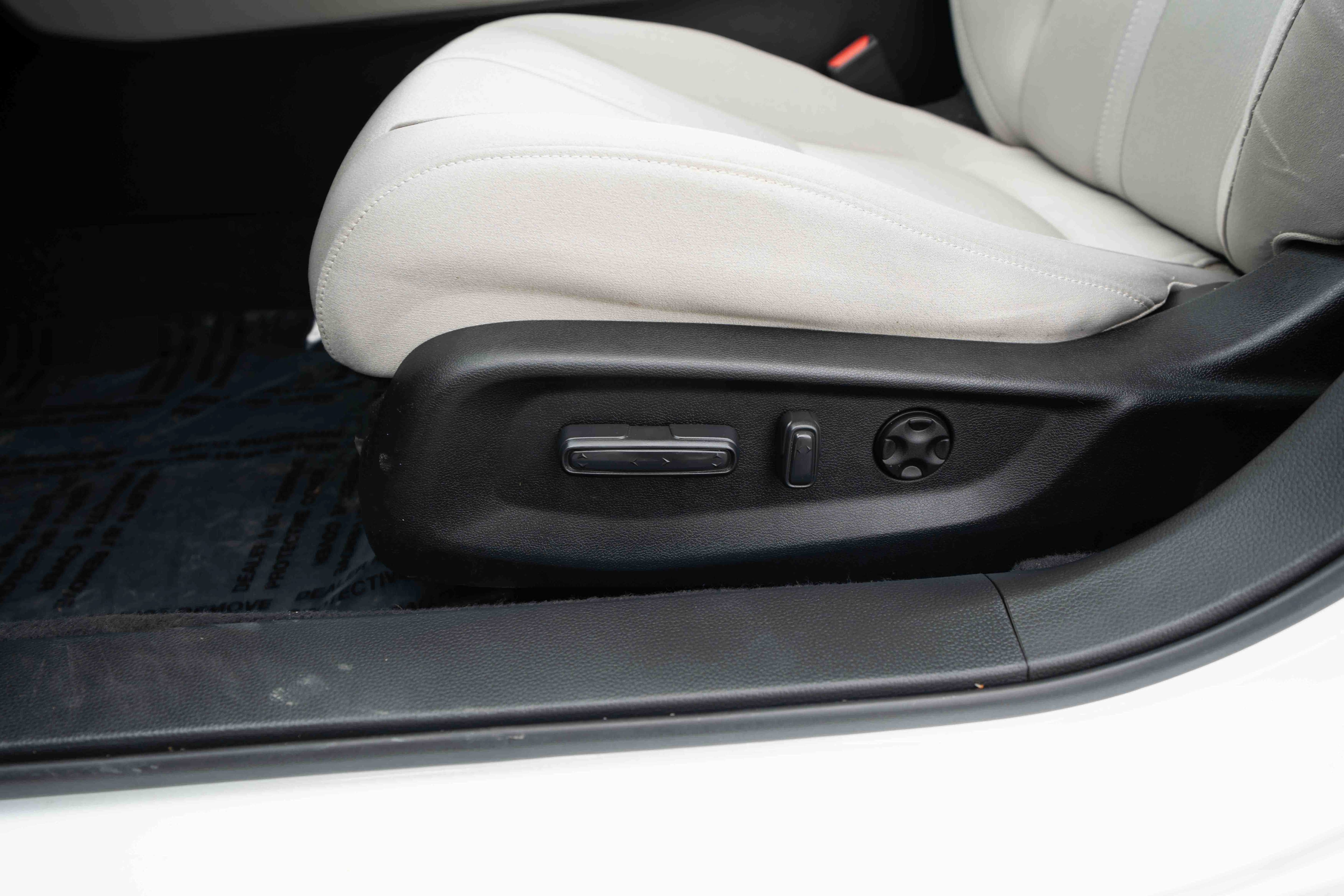 Used 2020 Honda Accord EX image 12