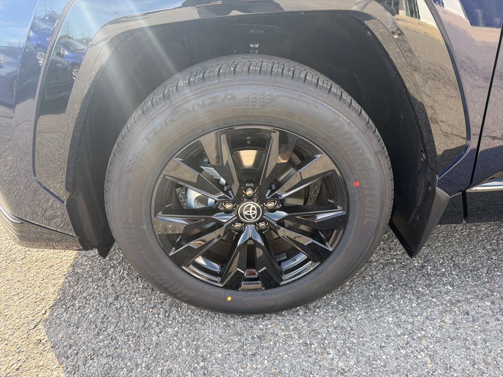 New 2026 Toyota RAV4 SE image 7
