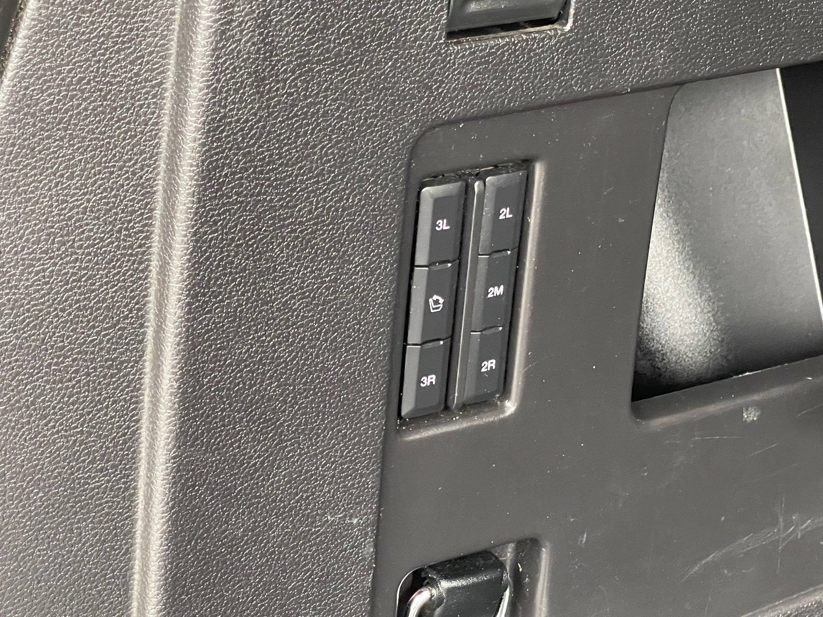 Used 2018 Ford Expedition Max Platinum AWD/4WD image 19