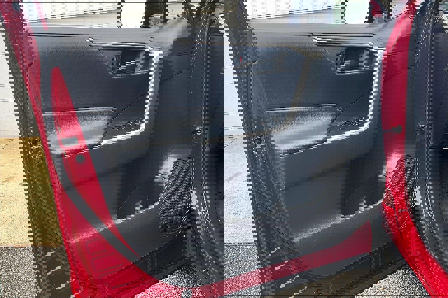 Used 2025 Toyota RAV4 LE image 27