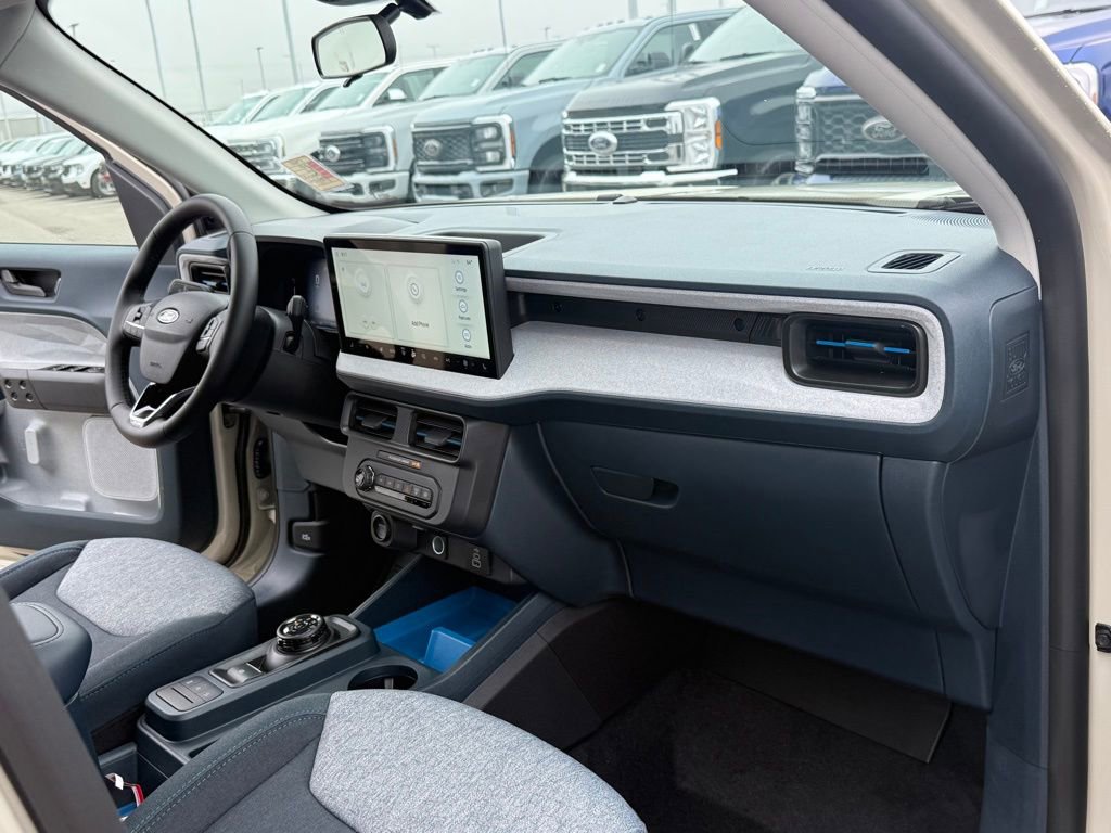 New 2025 Ford Maverick XLT w/ XLT Luxury Package image 15