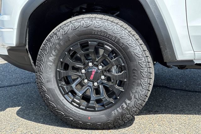 New 2026 GMC Canyon Elevation w/ Convenience Package RWD image 31