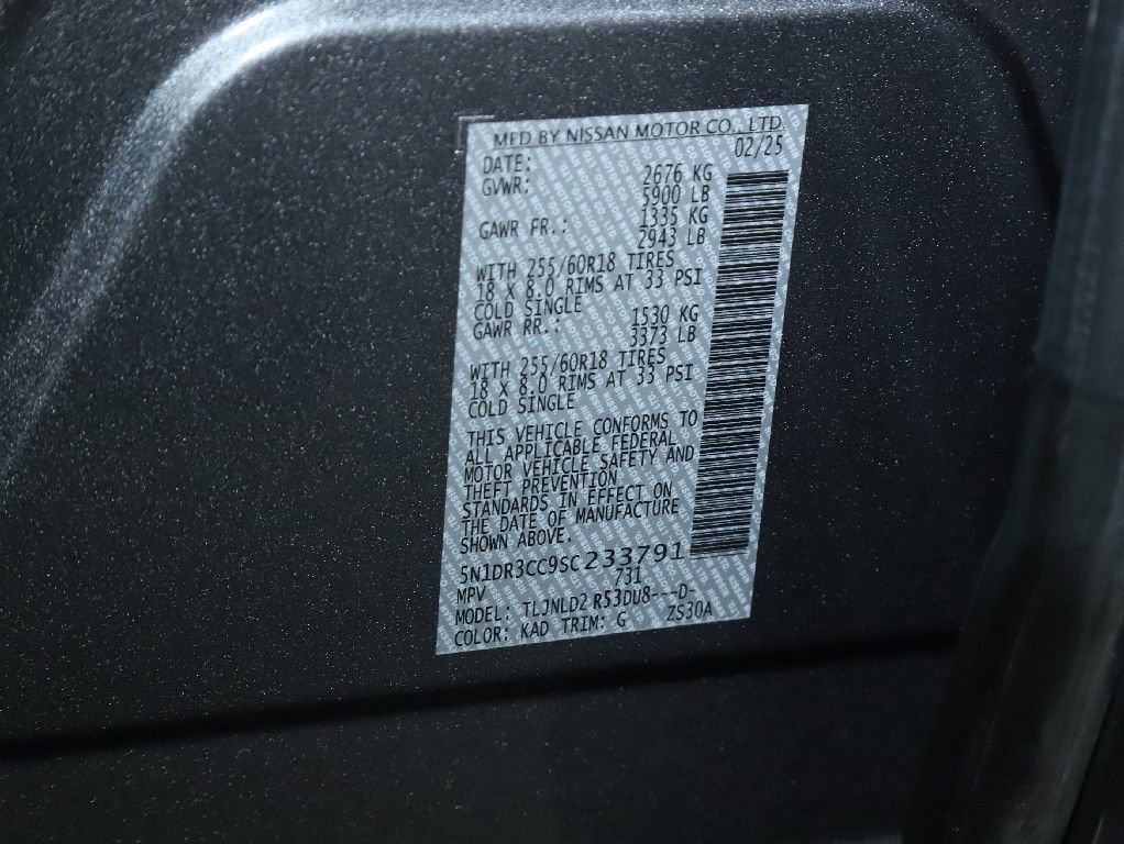 Used 2025 Nissan Pathfinder SL AWD/4WD image 21