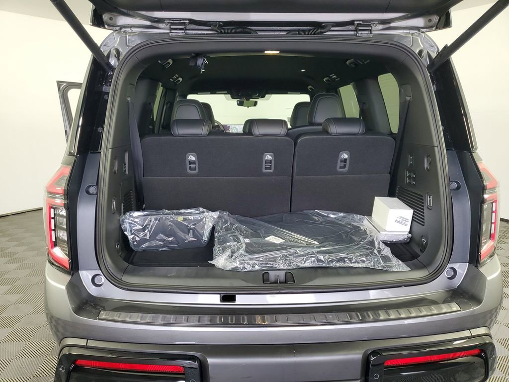 New 2025 Nissan Armada PRO-4X image 32