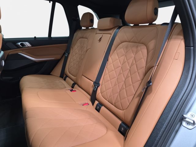 Certified 2025 BMW X5 xDrive40i AWD/4WD image 11