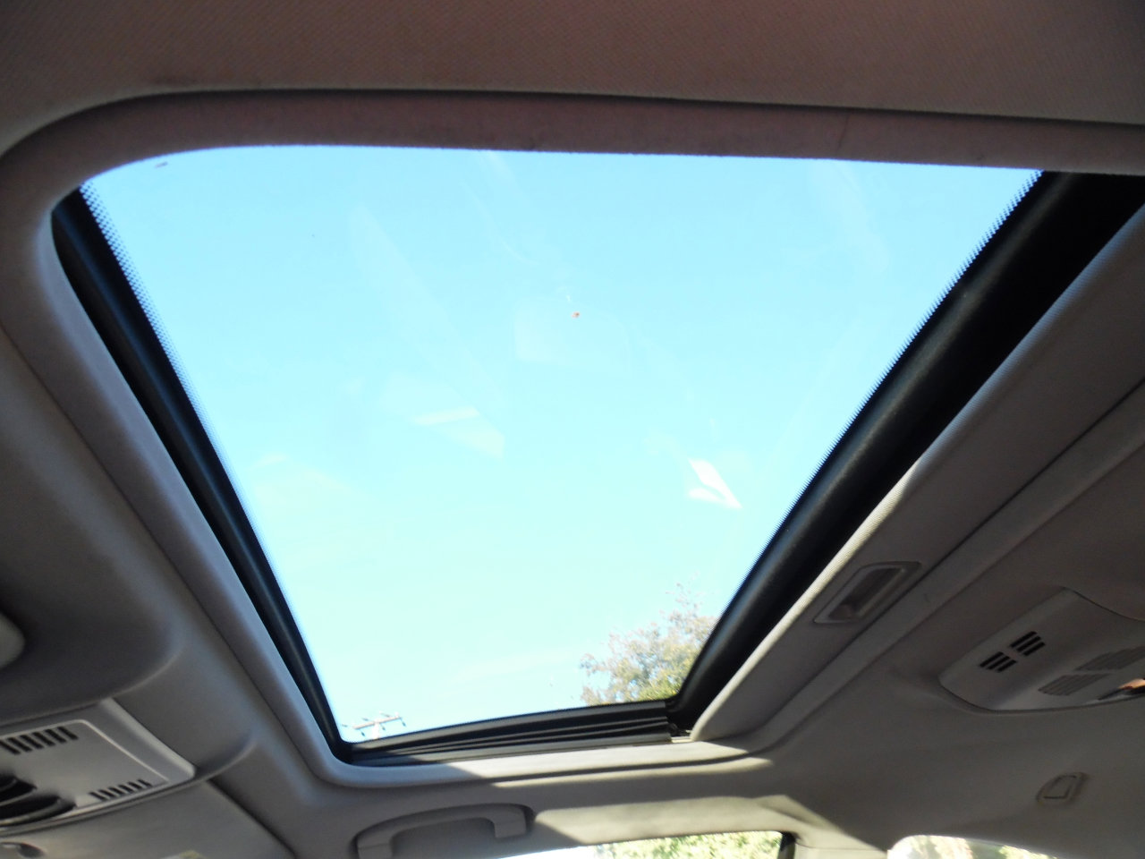 Used 2010 BMW 328i xDrive Coupe image 15