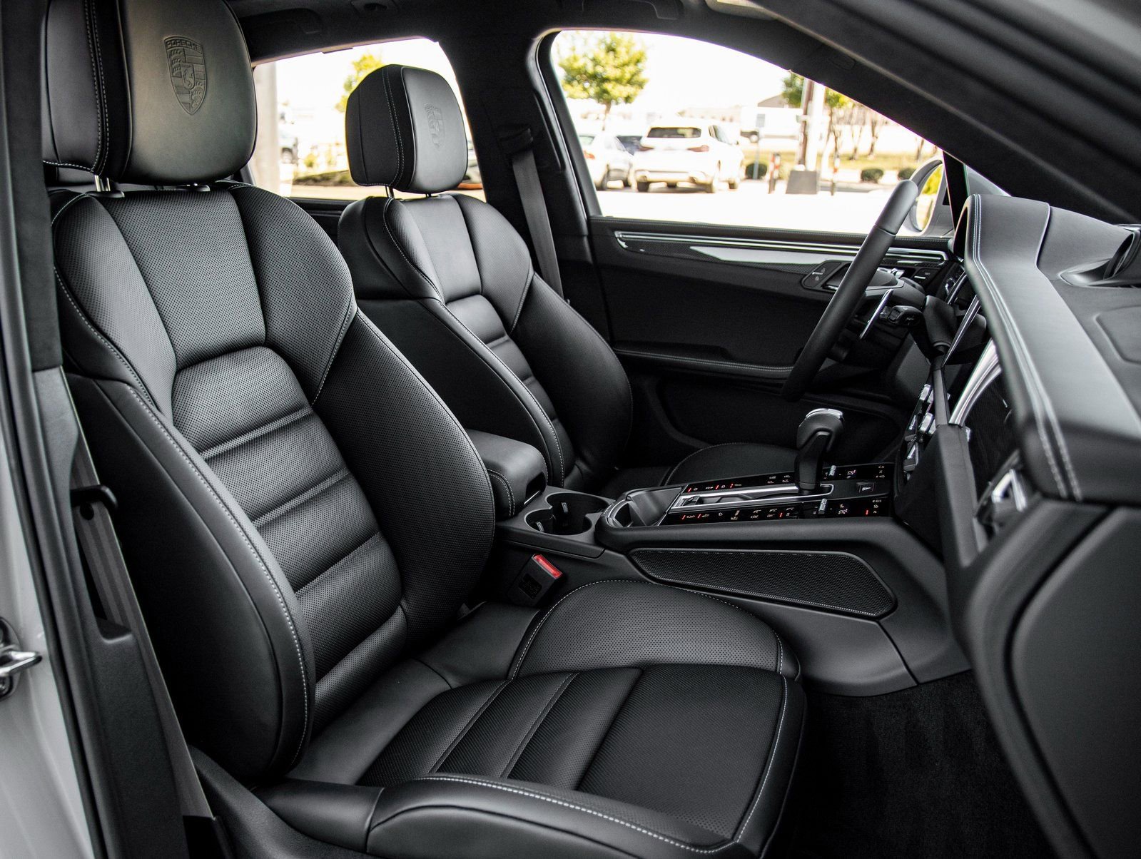 New 2026 Porsche Macan GTS AWD/4WD image 42