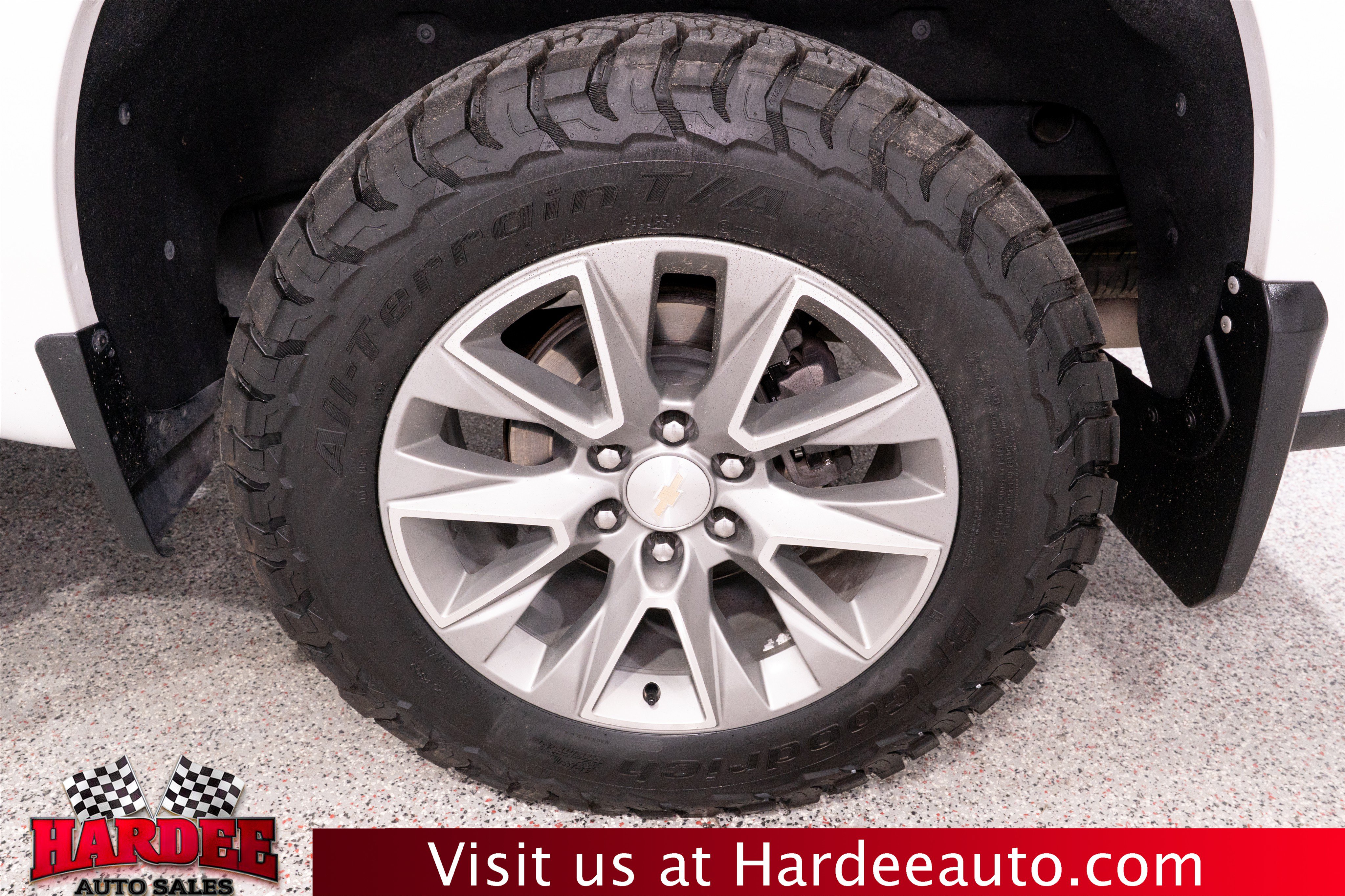 Used 2023 Chevrolet Silverado 1500 RST w/ Convenience Package II AWD/4WD image 10