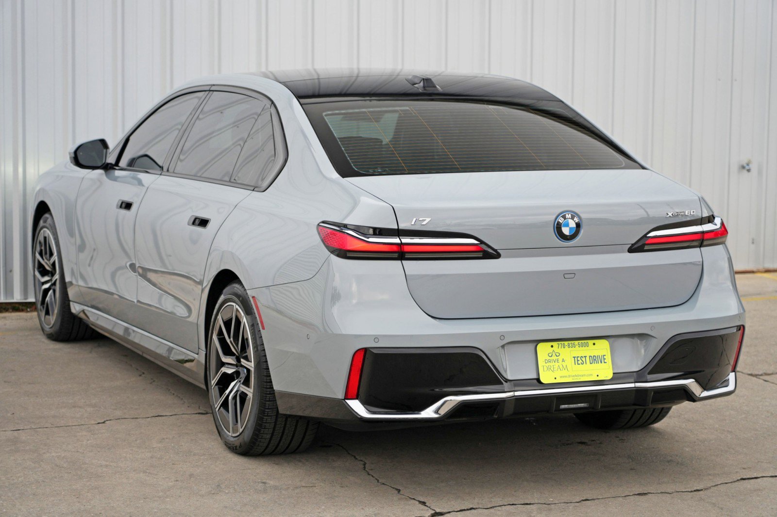 Used 2023 BMW i7 xDrive60 w/ Executive Package 2 image 60