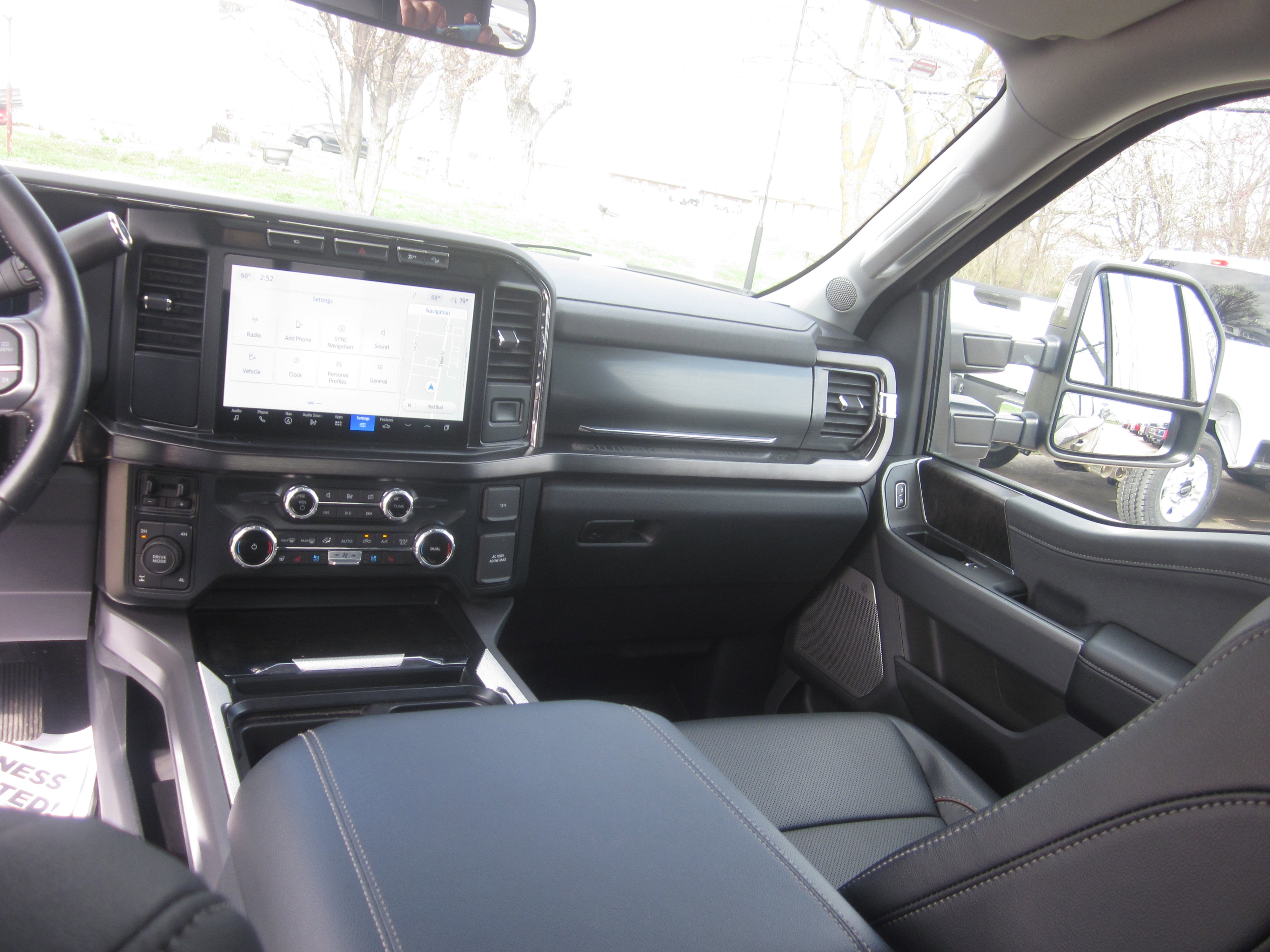 Used 2023 Ford F350 Lariat w/ FX4 Off-Road Package image 16