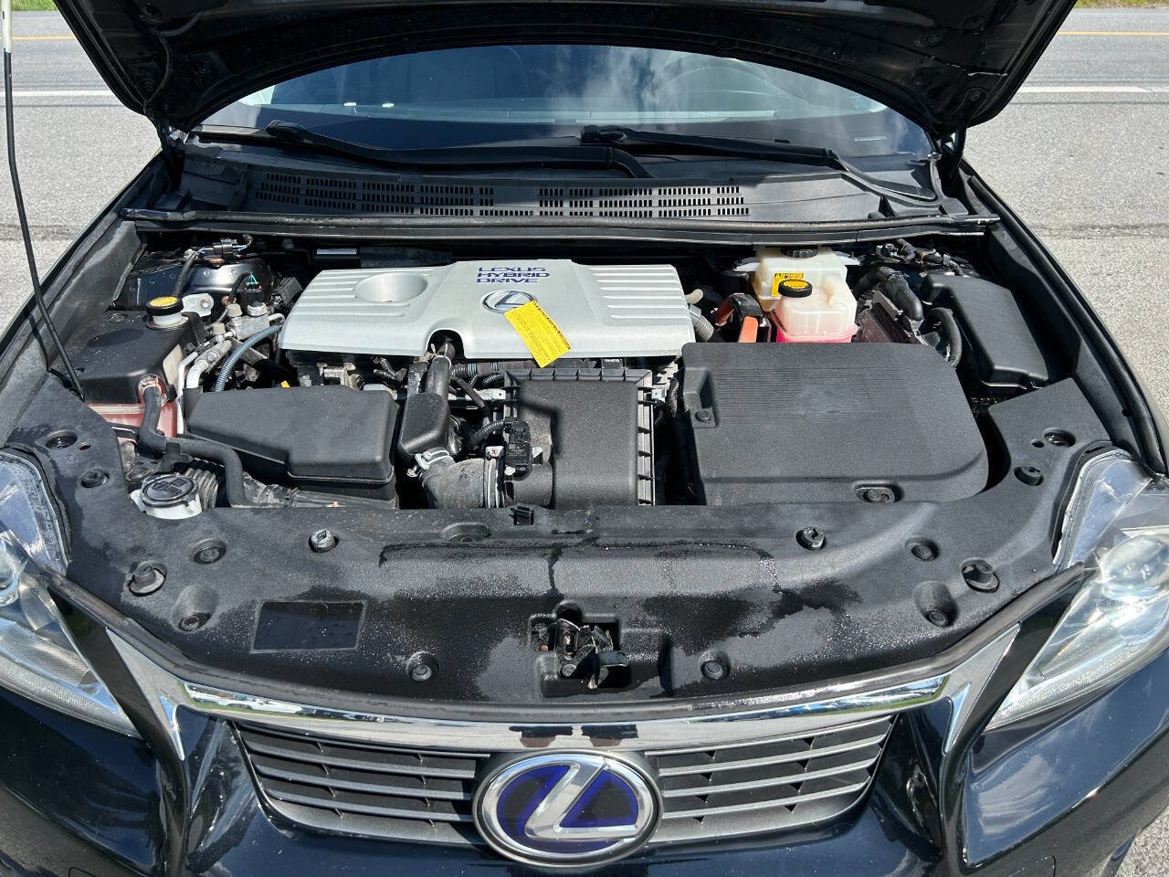 Used 2013 Lexus CT 200h FWD image 19