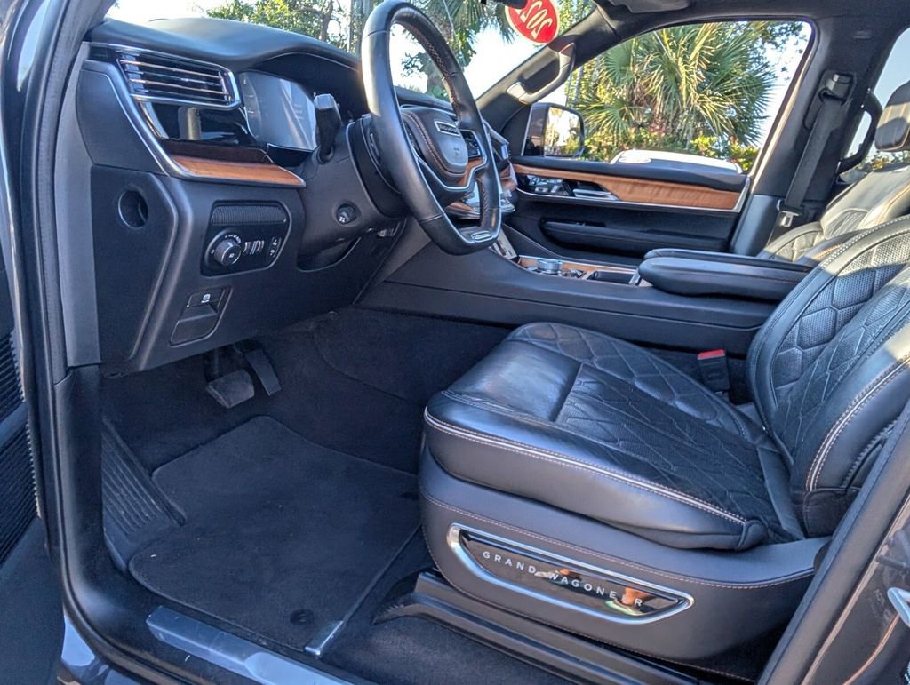 Used 2022 Jeep Grand Wagoneer Series III w/ Rear Seat Video Group 1 image 11