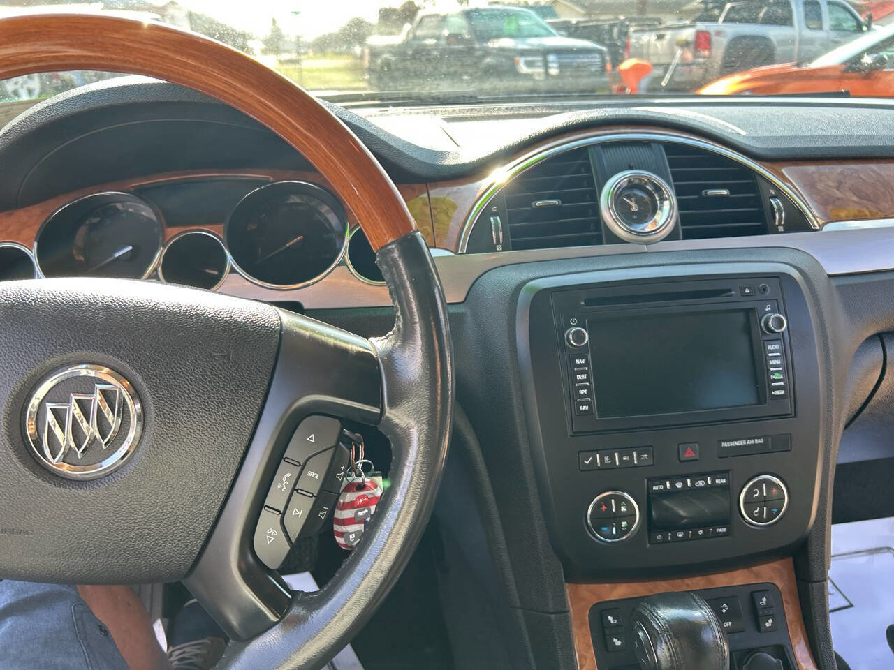 Used 2012 Buick Enclave Leather image 11