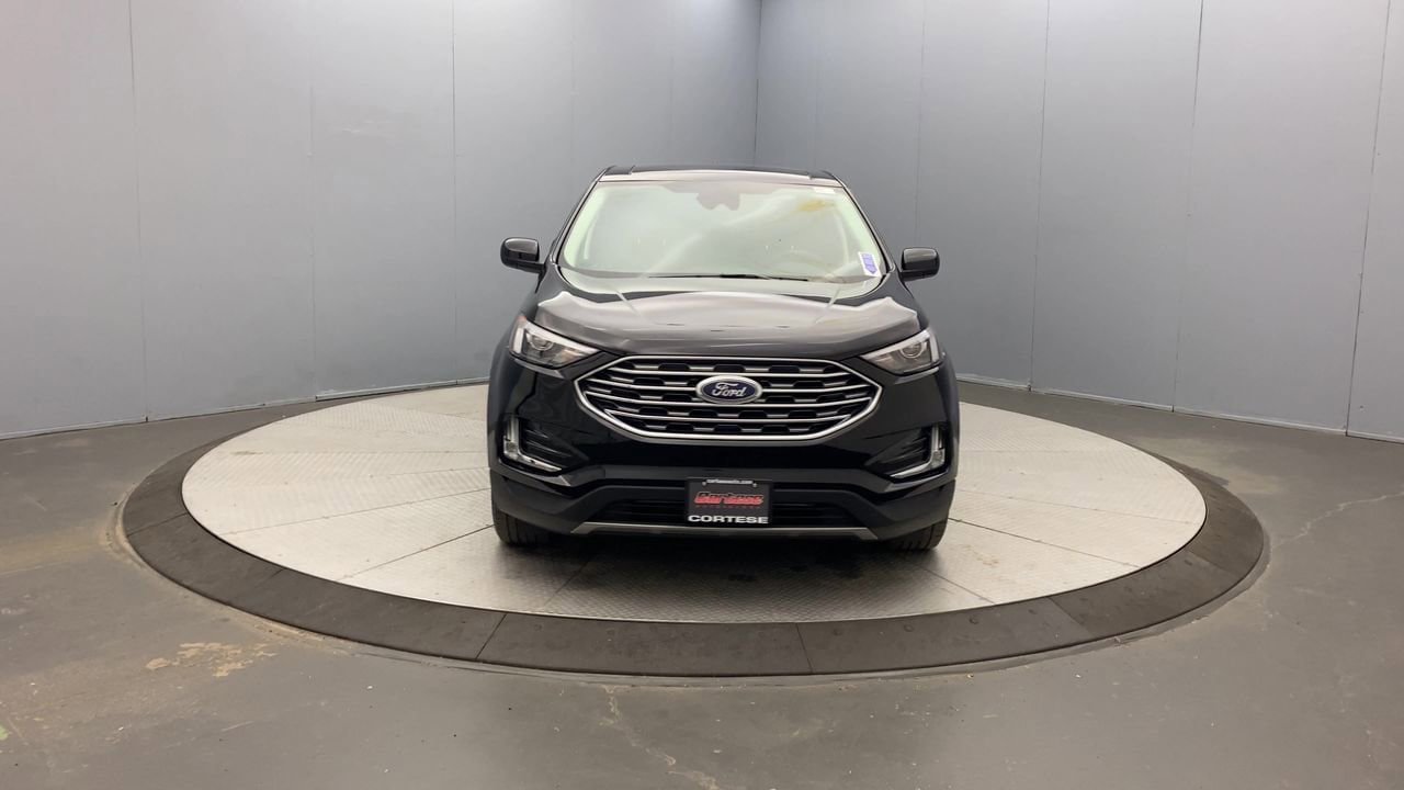 Used 2022 Ford Edge SEL w/ Convenience Package AWD/4WD image 8