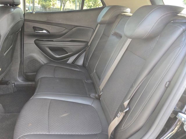 Used 2022 Buick Encore Preferred image 18