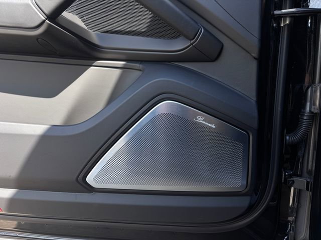 New 2026 Porsche Cayenne Turbo image 24