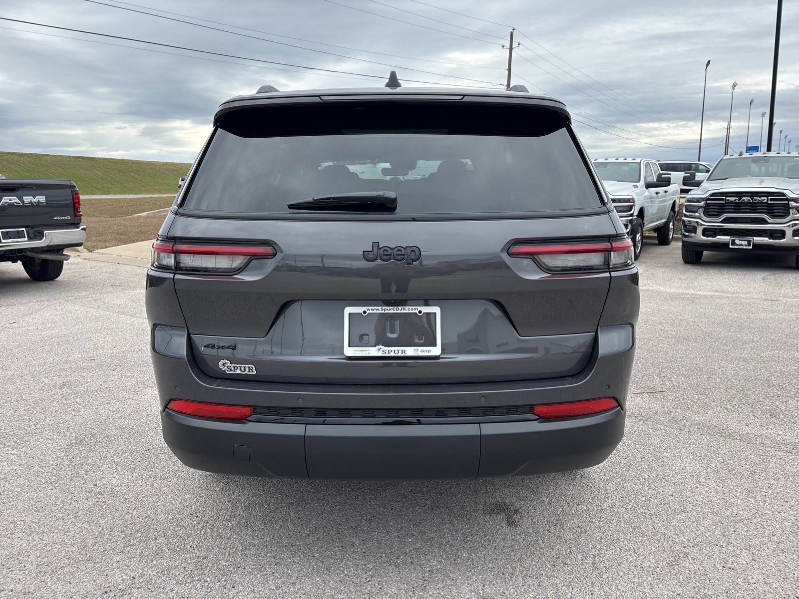 New 2025 Jeep Grand Cherokee L Limited AWD/4WD image 5