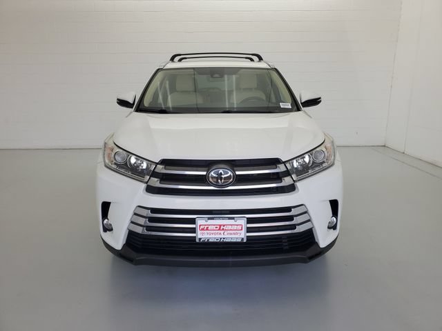Used 2018 Toyota Highlander Limited FWD image 3