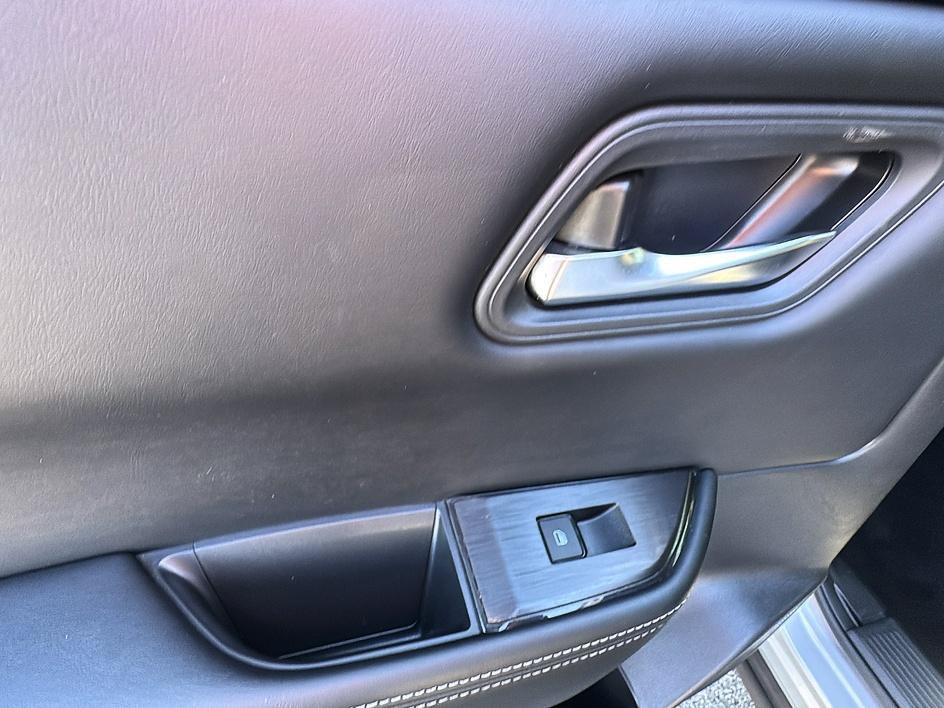 Certified 2025 Nissan Rogue SV AWD/4WD image 18