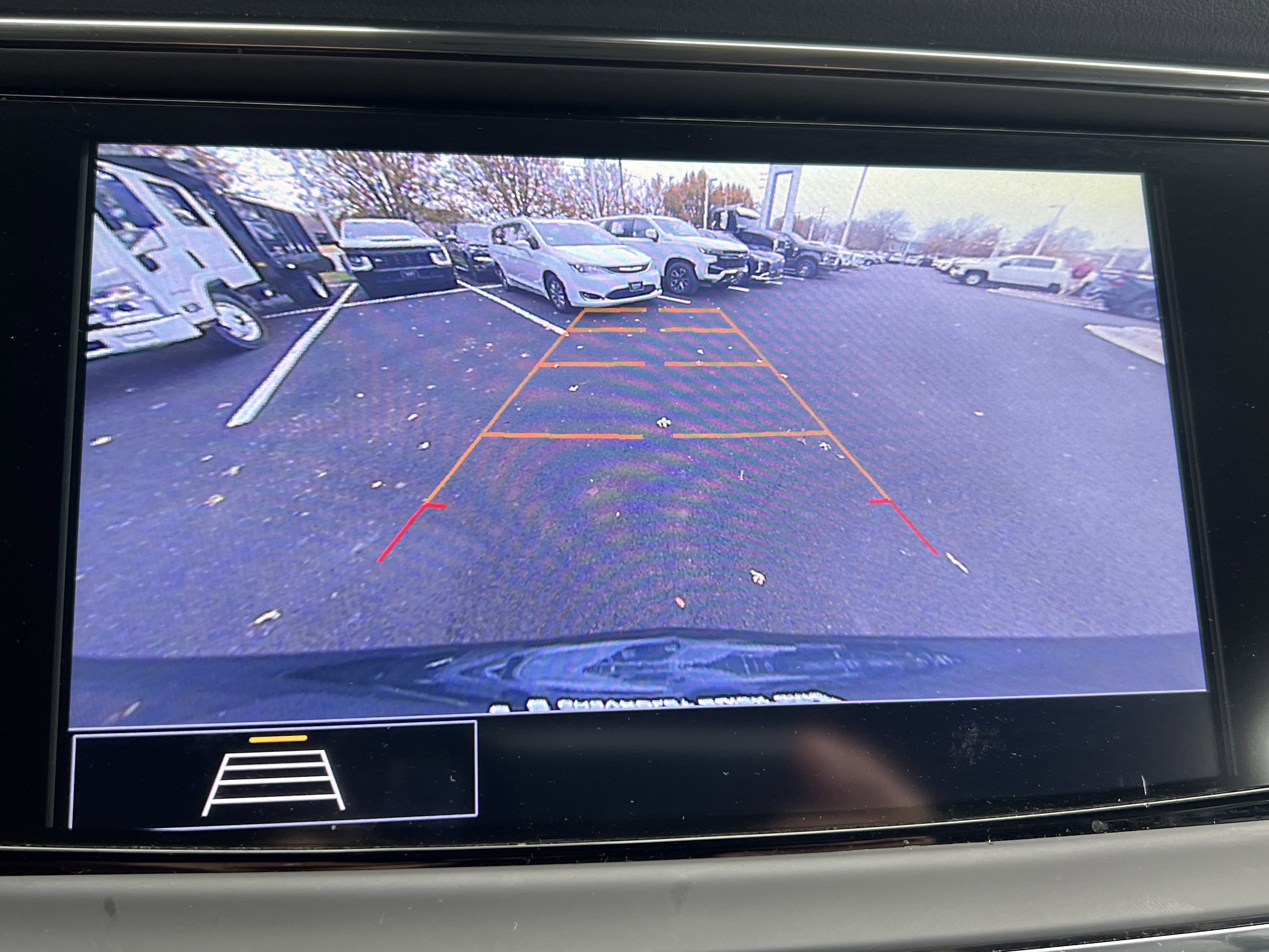 Used 2021 Buick Enclave Premium w/ Sun and Sites Package image 25