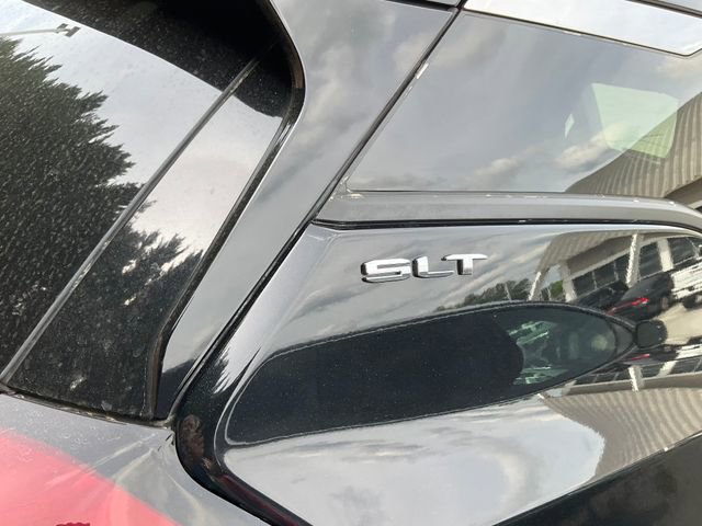 Used 2024 GMC Terrain SLT AWD/4WD image 8