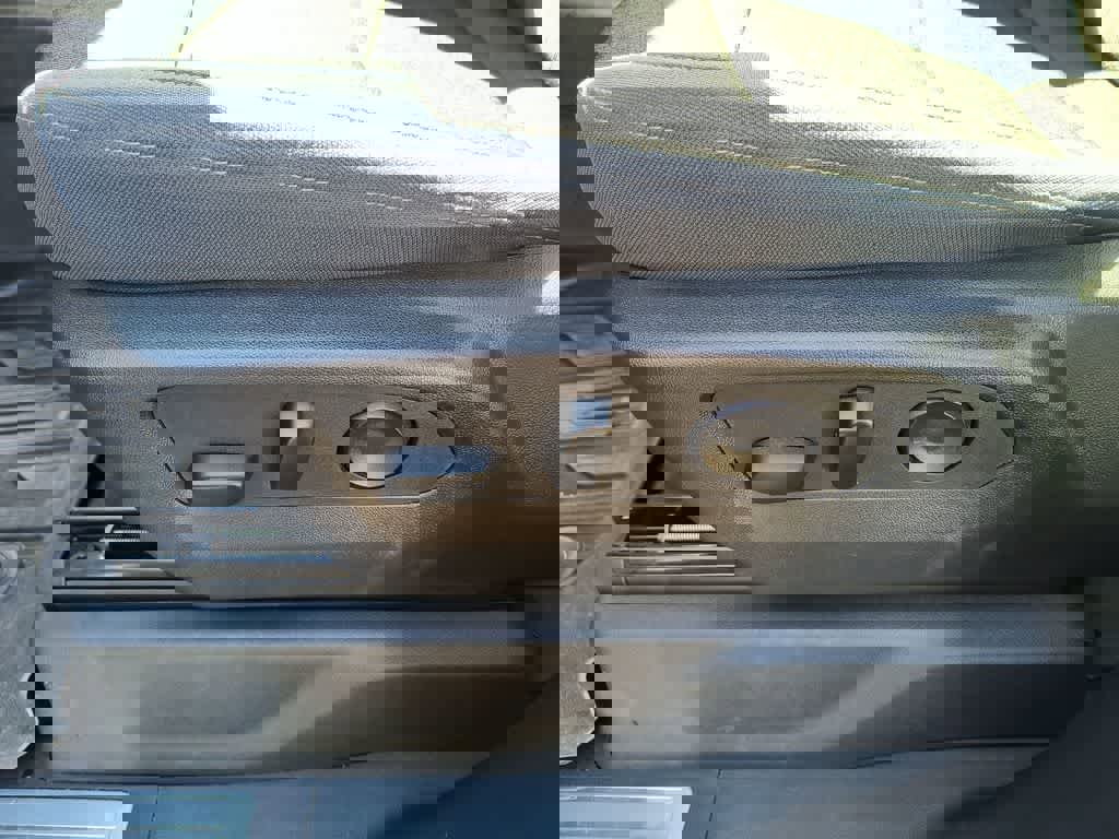 Used 2025 GMC Sierra 3500 SLE w/ SLE Value Package image 12