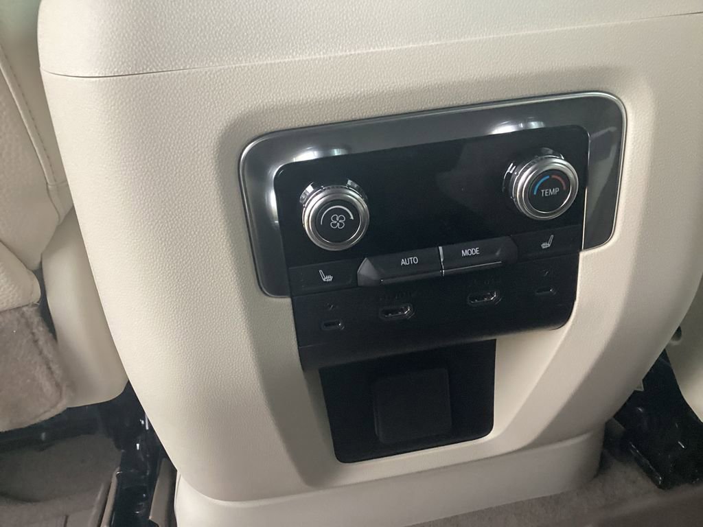 New 2026 GMC Yukon XL Denali w/ Denali Reserve Package RWD image 16