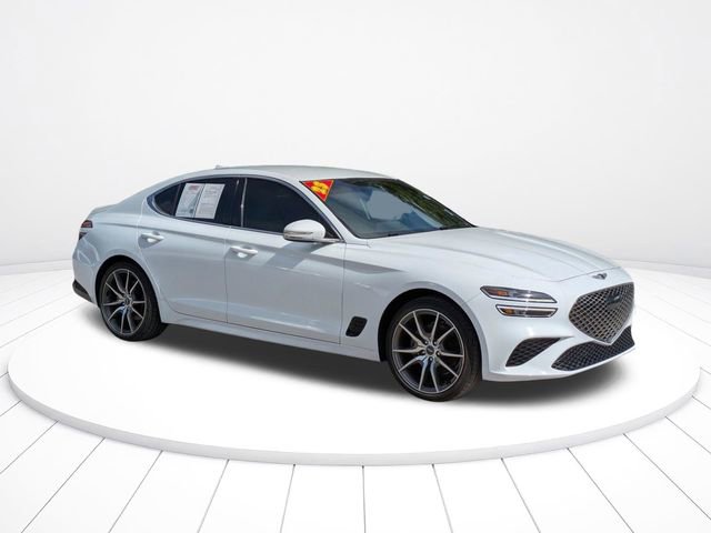 Used 2023 Genesis G70 2.0T video 2