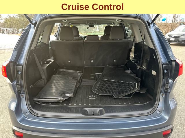 Certified 2019 Toyota Highlander LE AWD/4WD image 12