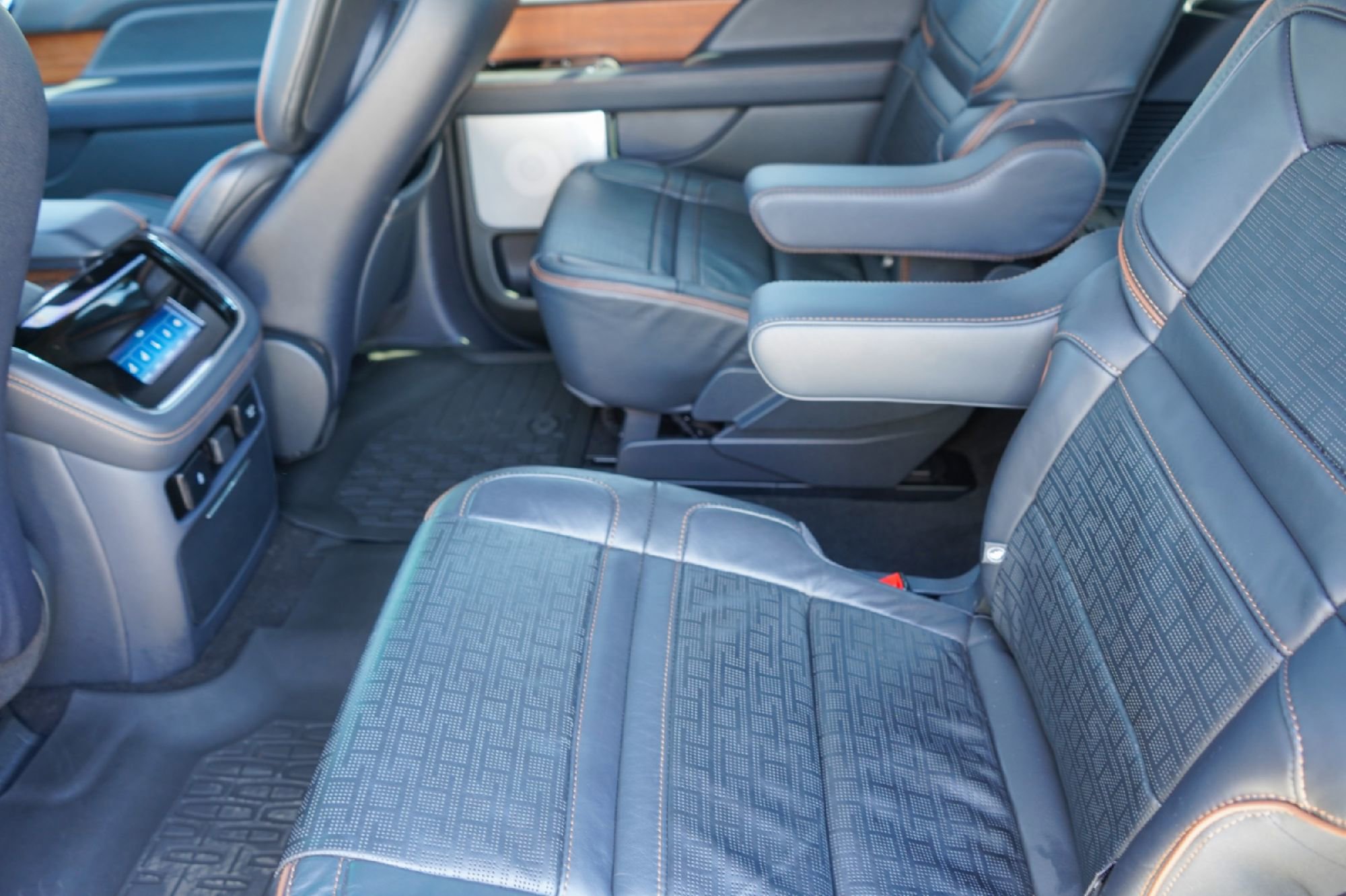 Used 2024 Lincoln Navigator Black Label image 20