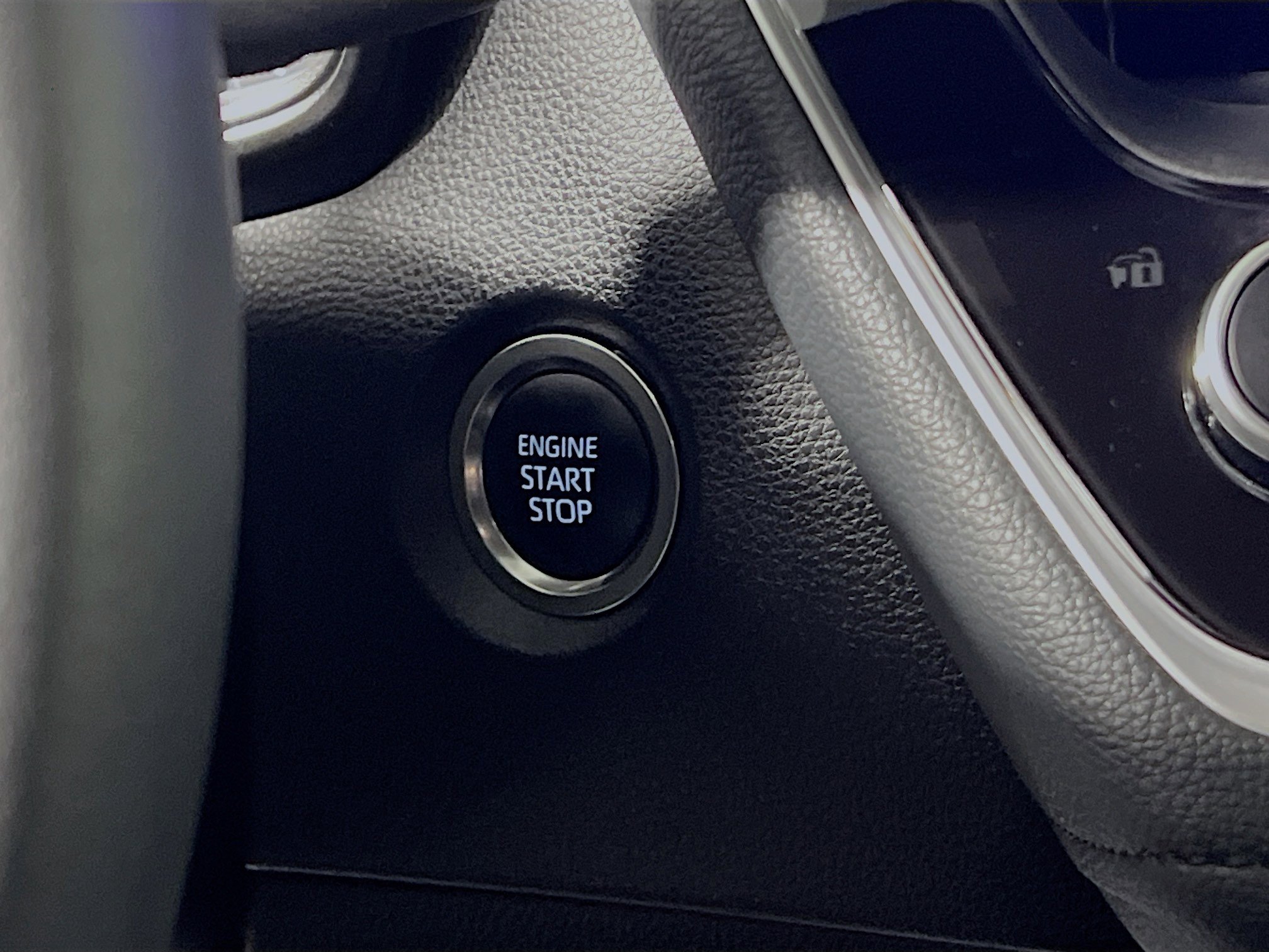 Used 2025 Toyota Corolla SE image 23