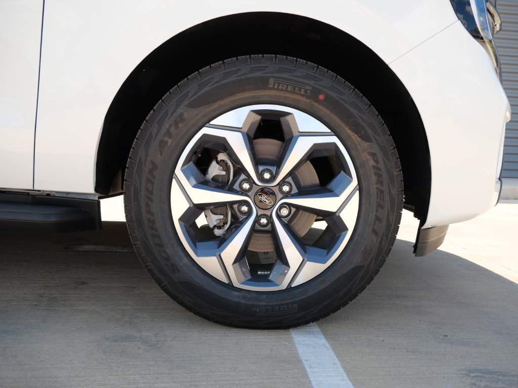 New 2027 Ford Expedition Active AWD/4WD image 8