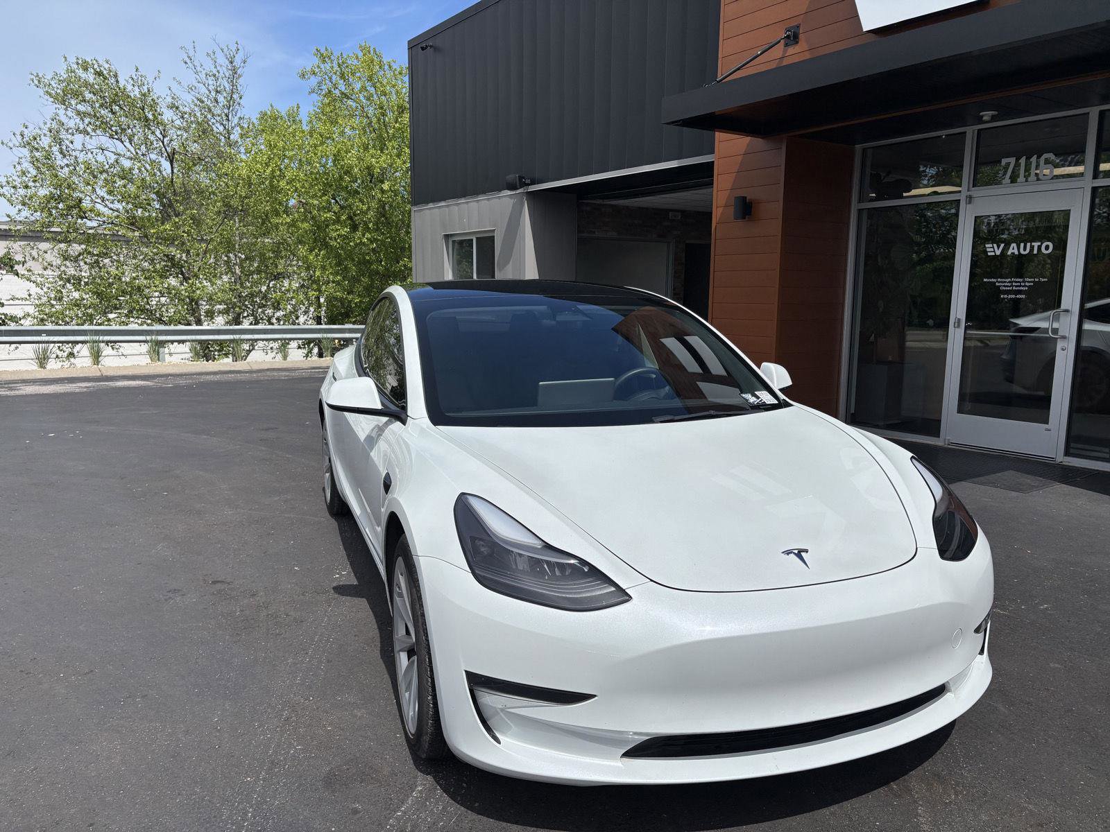 Used 2023 Tesla Model 3 Standard Range RWD image 2